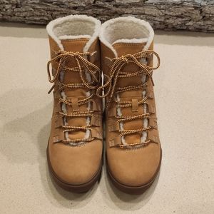 Tims Dausette Fleece Fold-Down Sneaker Boots